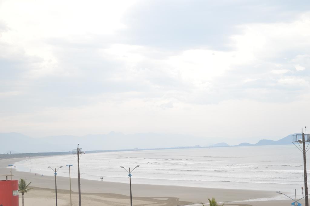 27 Praia Hotel - Frente Mar Бертиога Экстерьер фото